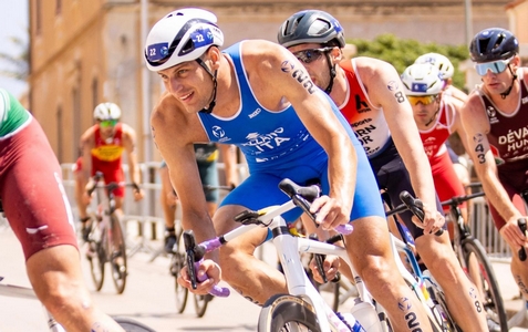 WTCS: Nicola Azzano sfiora la top-5 nella sprint in Bretagna, 20ª Bianca Seregni
